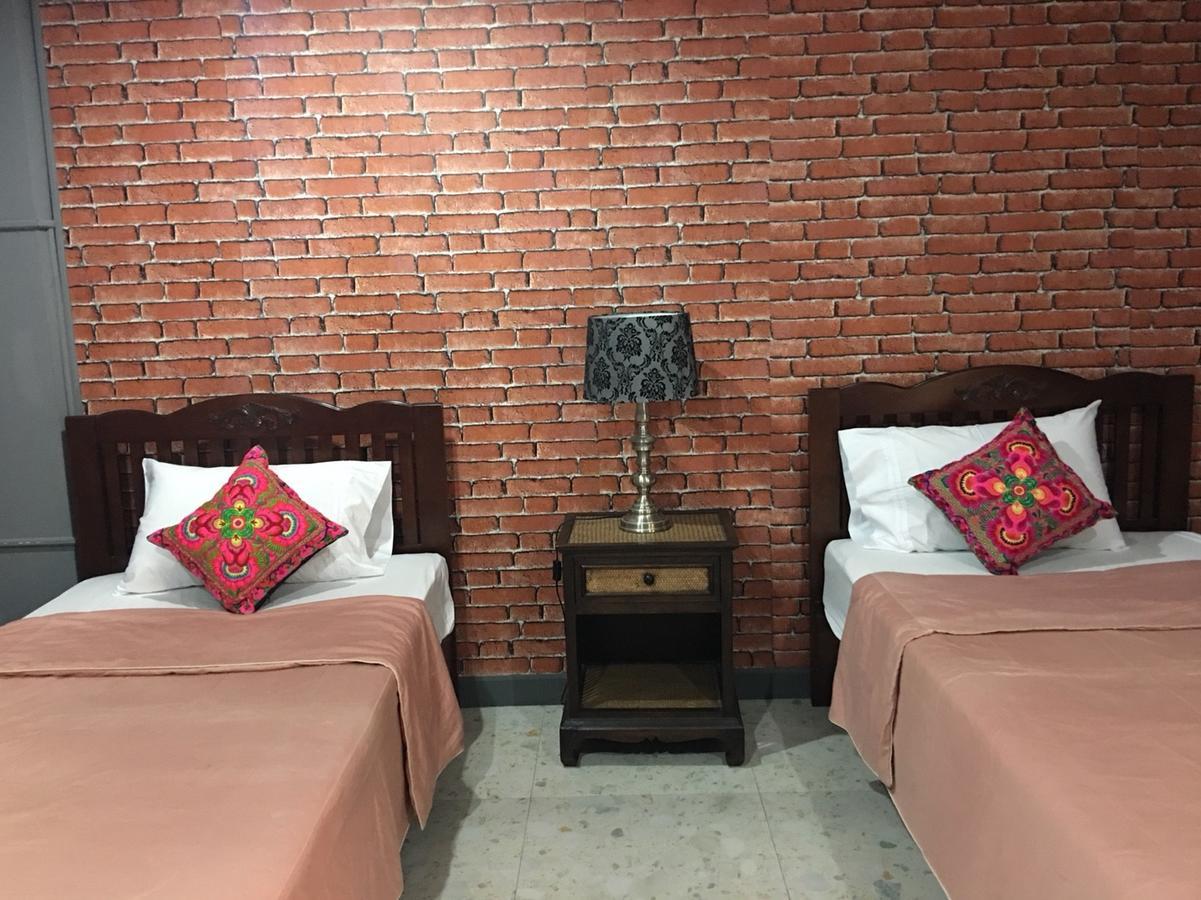 Готель Baanlansa Bed&Bar Чіангмай Екстер'єр фото